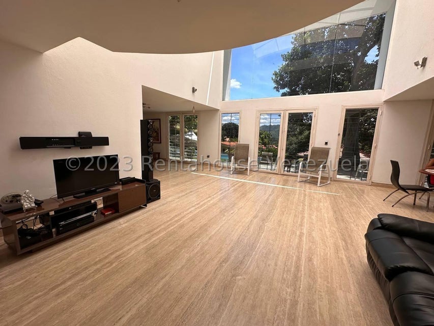 Casa en venta en las Morochas San Diego Carabobo Desiree Castillo Rentahouse 26-8714