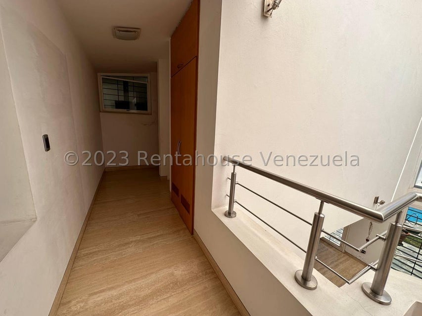 Casa en venta en las Morochas San Diego Carabobo Desiree Castillo Rentahouse 26-8714