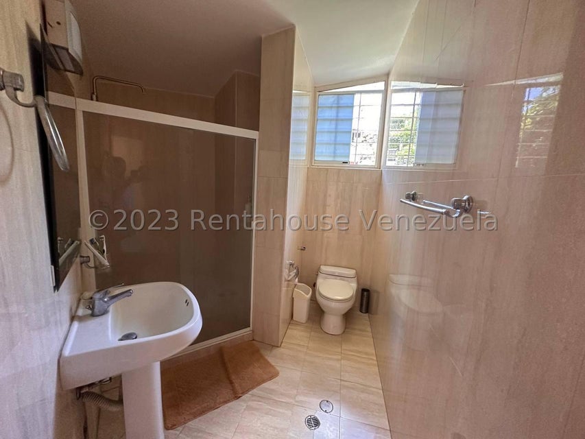 Casa en venta en las Morochas San Diego Carabobo Desiree Castillo Rentahouse 26-8714