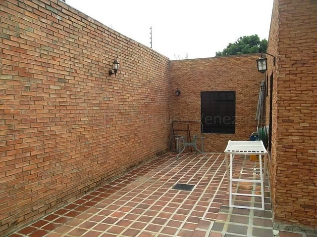 En el Trigal Norte comoda Casa en venta ubicada en valencia carabobo cd 24-21208 ELOISA MEJIA