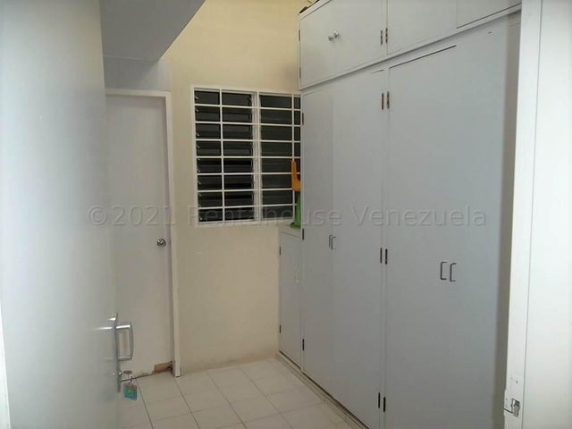 En el Trigal Norte comoda Casa en venta ubicada en valencia carabobo cd 24-21208 ELOISA MEJIA