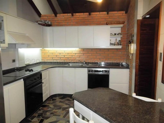 En el Trigal Norte comoda Casa en venta ubicada en valencia carabobo cd 24-21208 ELOISA MEJIA
