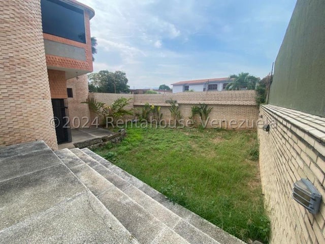 Las chimeneas Casa en venta Ubicada en Valencia Carabobo codigo 24-22617 ELOISA MEJIA