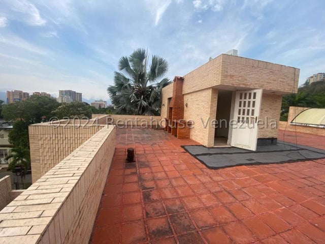 Las chimeneas Casa en venta Ubicada en Valencia Carabobo codigo 24-22617 ELOISA MEJIA