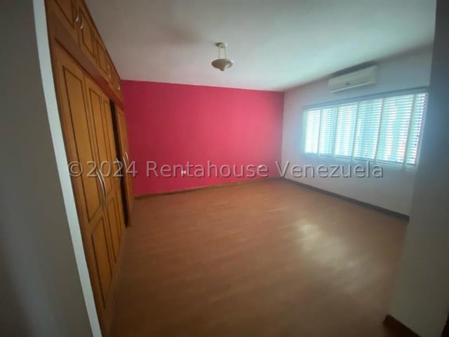 Las chimeneas Casa en venta Ubicada en Valencia Carabobo codigo 24-22617 ELOISA MEJIA