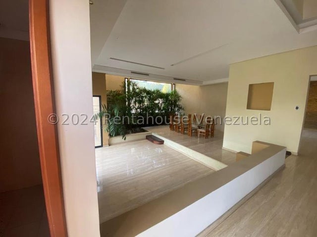 Las chimeneas Casa en venta Ubicada en Valencia Carabobo codigo 24-22617 ELOISA MEJIA