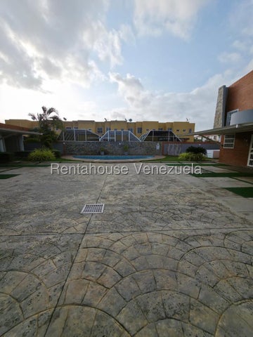 Townhouse de lujo en venta ubicado en flamingo falcon 26-16405 eloisa mejia