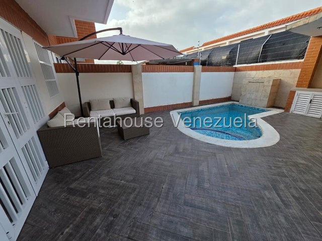 Townhouse de lujo en venta ubicado en flamingo falcon 26-16405 eloisa mejia