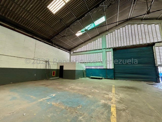 En zona industrial valencia Galpon en venta ubicado en carabobo codigo 24-11124 ELOISA MEJIA