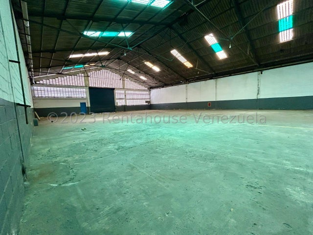 En zona industrial valencia Galpon en venta ubicado en carabobo codigo 24-11124 ELOISA MEJIA