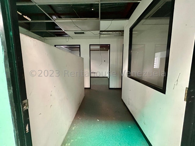 En zona industrial valencia Galpon en venta ubicado en carabobo codigo 24-11124 ELOISA MEJIA