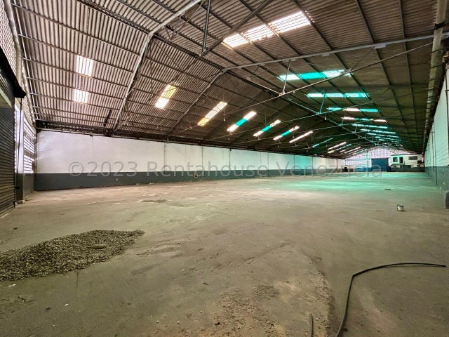 En zona industrial valencia Galpon en venta ubicado en carabobo codigo 24-11124 ELOISA MEJIA