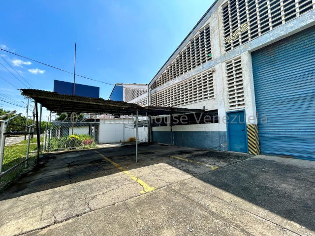 De oportunidad Galpon Comercial en venta ubicado en zona industrial carabobo codigo 24-11132 ELOISA MEJIA