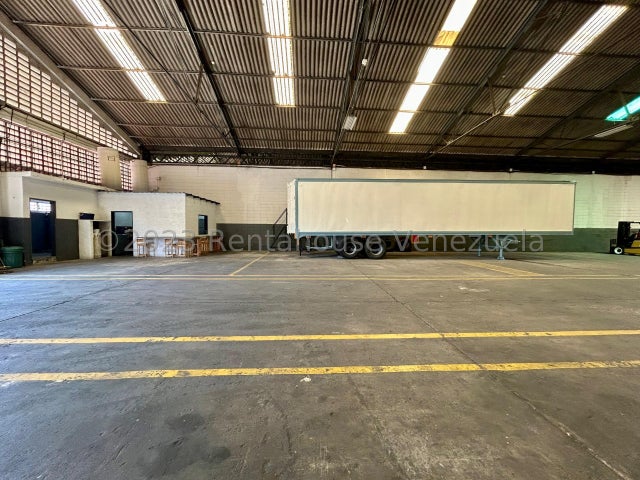 De oportunidad Galpon Comercial en venta ubicado en zona industrial carabobo codigo 24-11132 ELOISA MEJIA