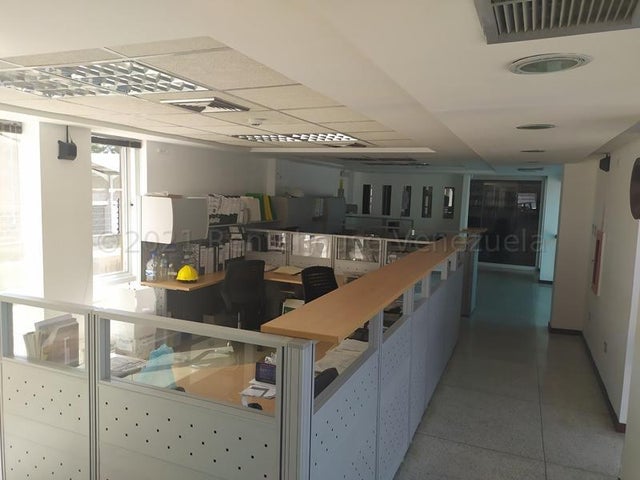 Edifisio en venta ubicado en el centro de valencia carabobo codigo 25-1155 ELOISA MEJIA