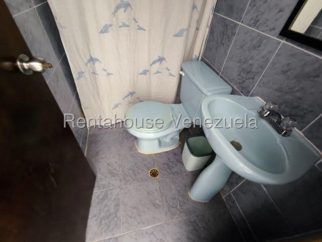 Complejo turistico en venta ubicado en Playa Sur Tucacas 26-16978