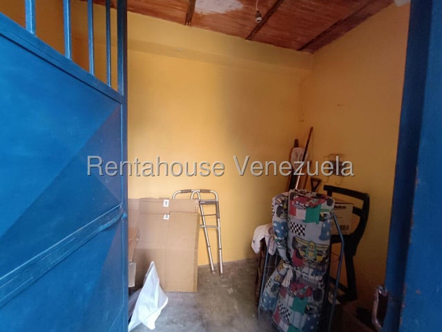 Comoda Csa en venta  en La Campiña Naguanagua Carabobo 26-16097