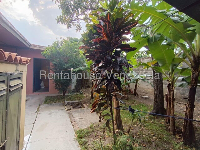 Comoda Csa en venta  en La Campiña Naguanagua Carabobo 26-16097