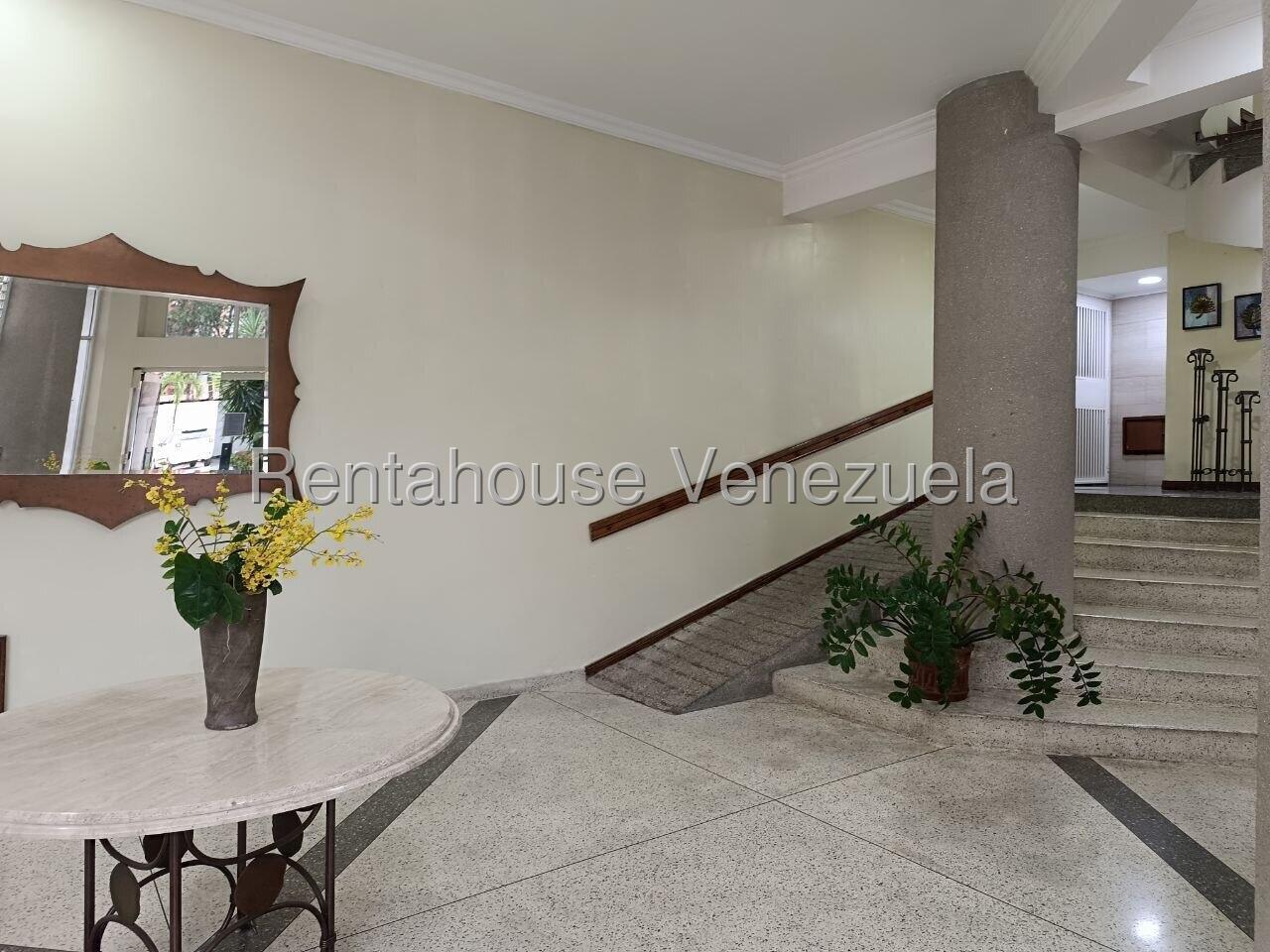 Penthouse en alquiler frente al centro comercial Sambil en Naguanagua Carabobo con Planta Electrica y Pozo de Agua Penthouse 