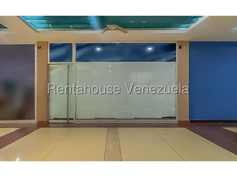 Local Comercial en venta CCR Las Virtudes, Punto Fijo - Falcon. 26-18017