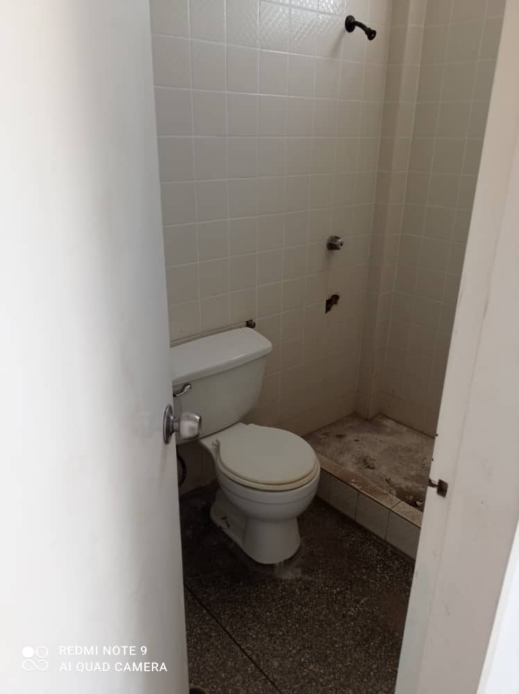 INMOBILIARIA FARRO ALQUILA LOCAL ZONA CENTRO 