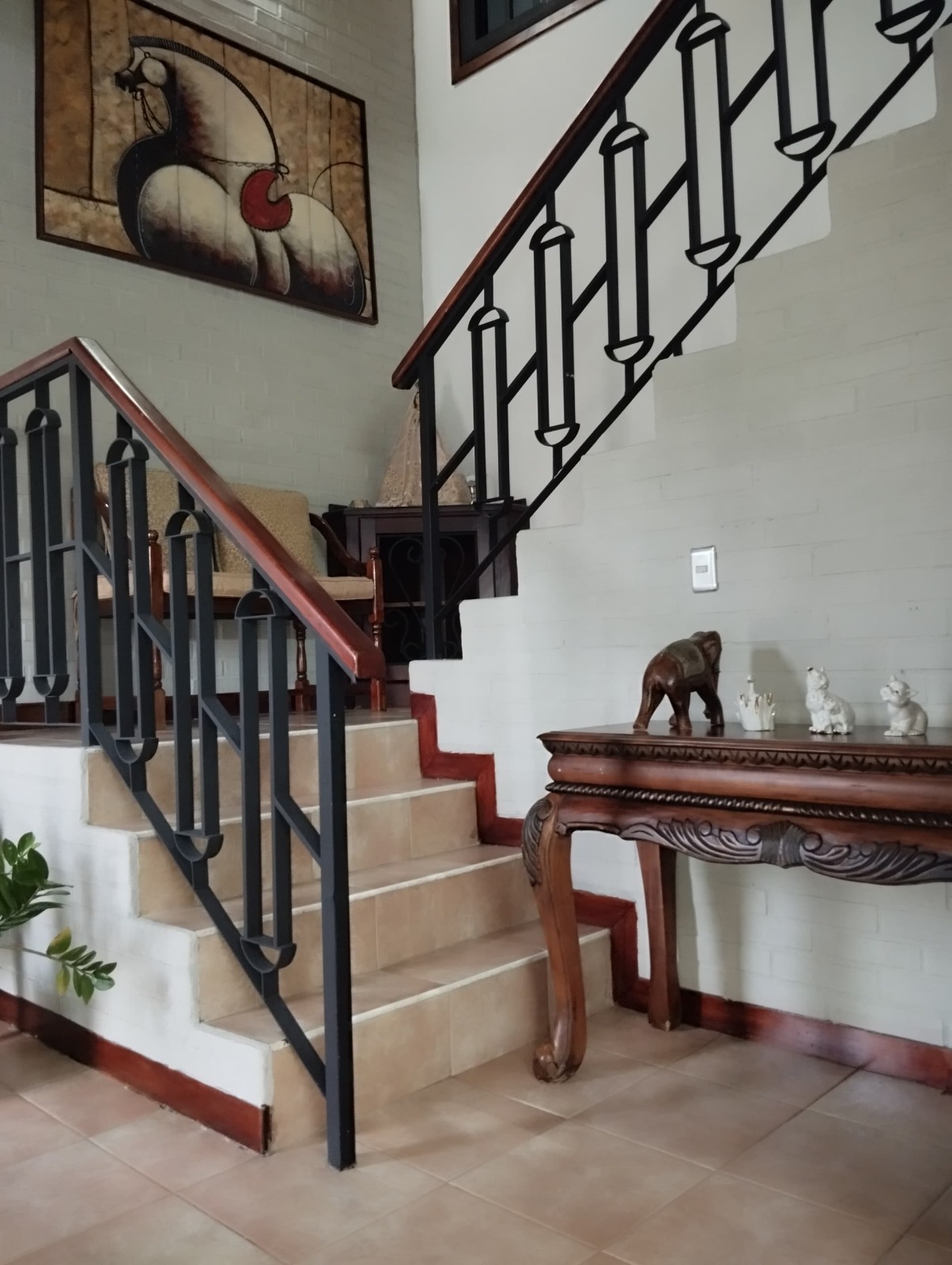 INMOBILIARIA FARRO ALQUILA CASA URBANIZACIÓN SAN MIGUEL PRIMERA ETAPA CONDOMINIO LOS TEPUY