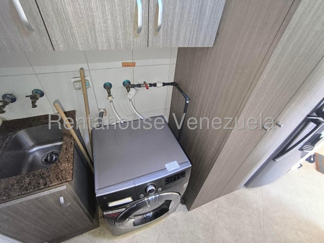 En el parral apartamento en venta ubicado en Valencia codigo 25-17137 ELOISA MEJIA 