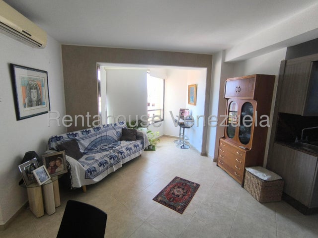 En el parral apartamento en venta ubicado en Valencia codigo 25-17137 ELOISA MEJIA 