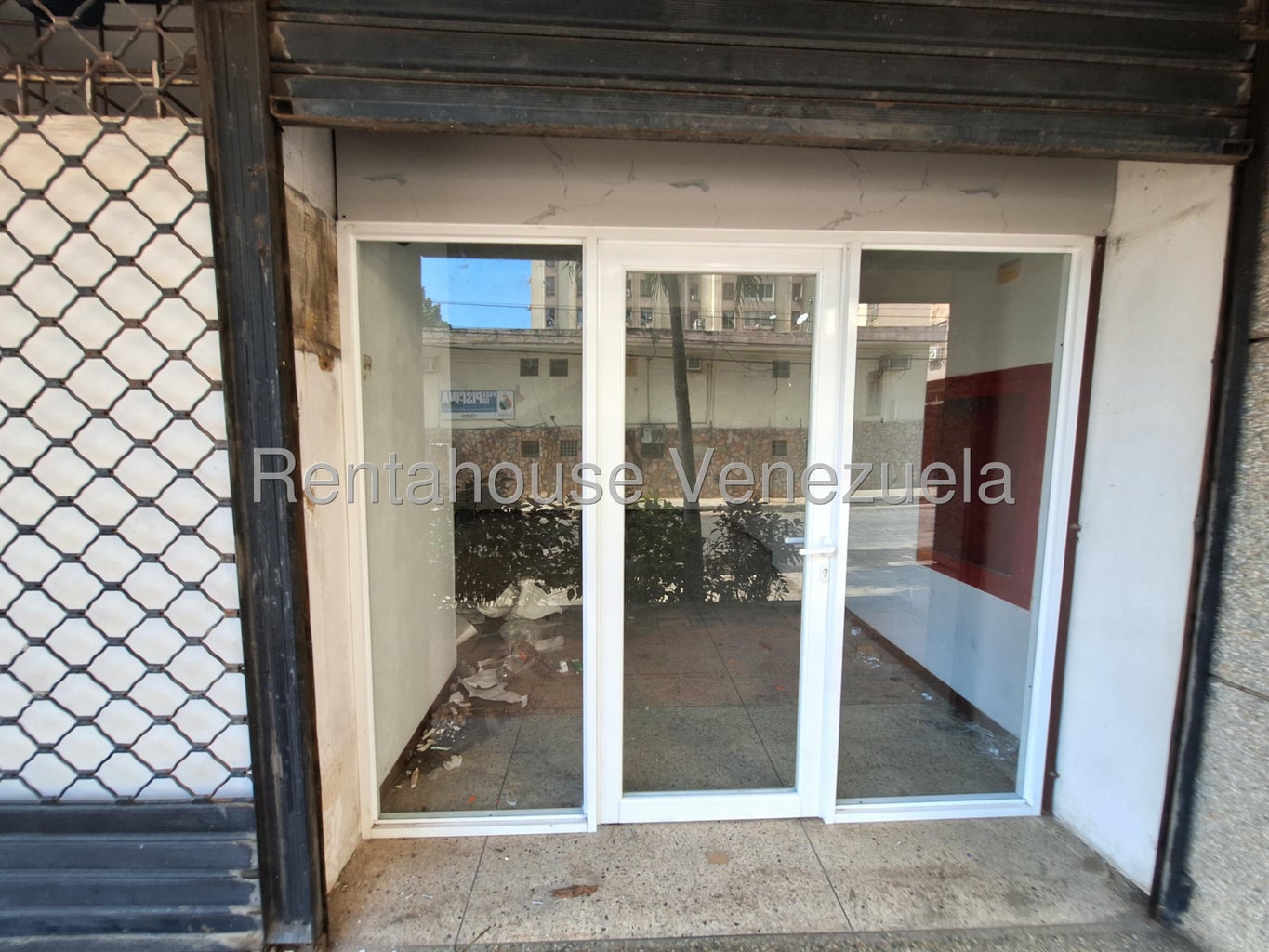 Local comercial en alquiler ubicado en Los Colorados Valencia Carabobo codigo 26-18400