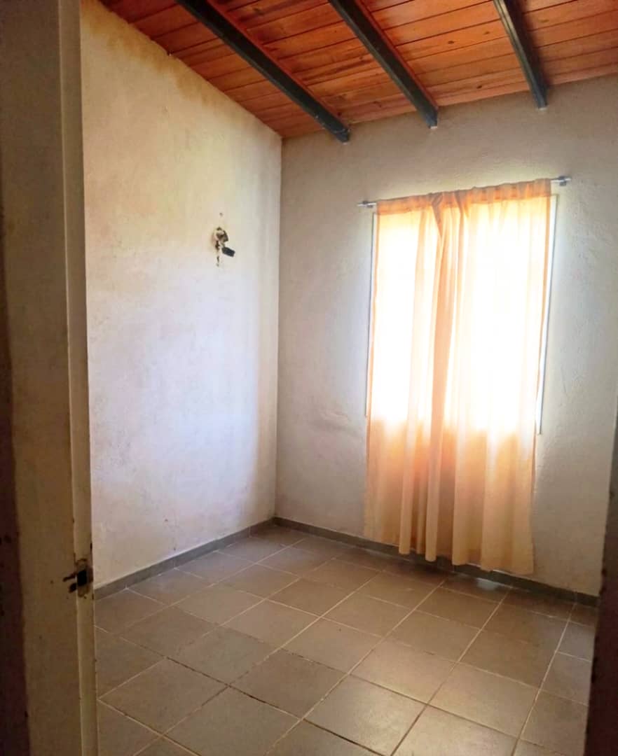 INMOBILIARIA FARRO VENDE CASA PARQUE RESIDENCIAL MARIAN SECTOR TIPURO