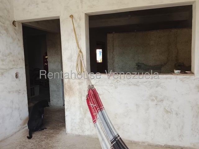 26-18700 CASA EN VENTA EN OBRA GRIS EN SANTA ANA NAGUANAGUA