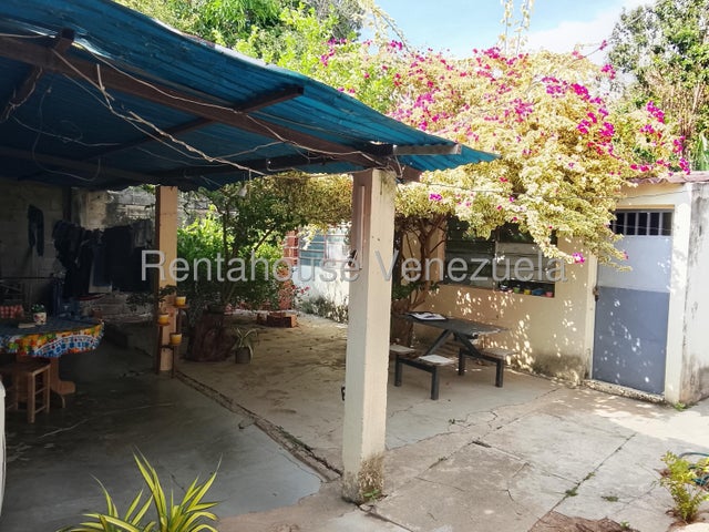 26-18700 CASA EN VENTA EN OBRA GRIS EN SANTA ANA NAGUANAGUA
