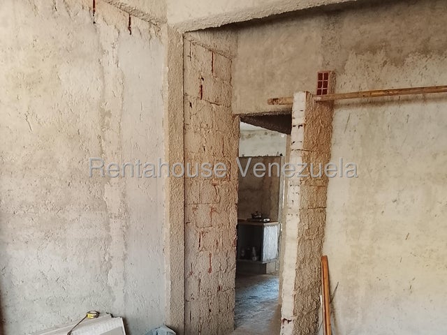 26-18700 CASA EN VENTA EN OBRA GRIS EN SANTA ANA NAGUANAGUA