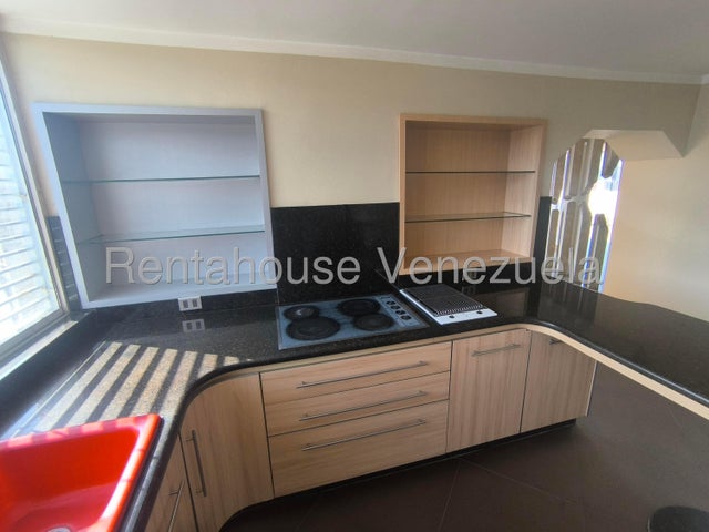 En el Bosque Apartamento con planta electrica en venta Ubicado en Valencia Carabobo Codigo 24-24518 ELOISA MEJIA