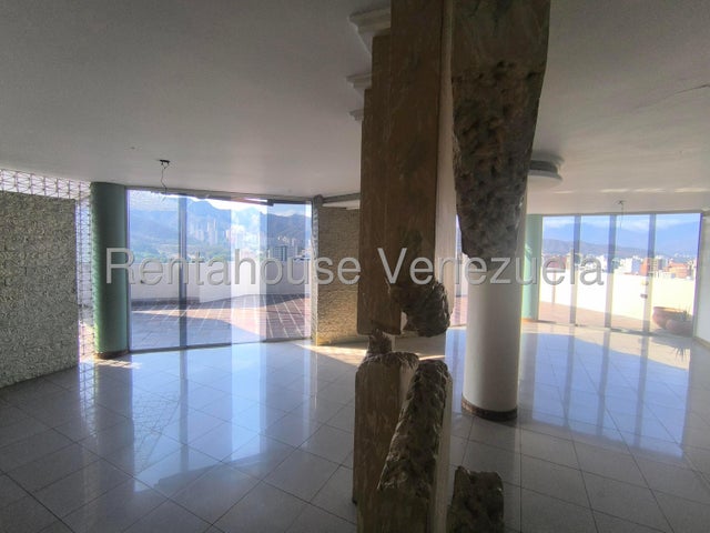 En el Bosque Apartamento con planta electrica en venta Ubicado en Valencia Carabobo Codigo 24-24518 ELOISA MEJIA