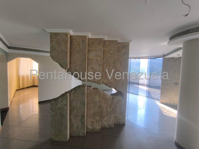 En el Bosque Apartamento con planta electrica en venta Ubicado en Valencia Carabobo Codigo 24-24518 ELOISA MEJIA