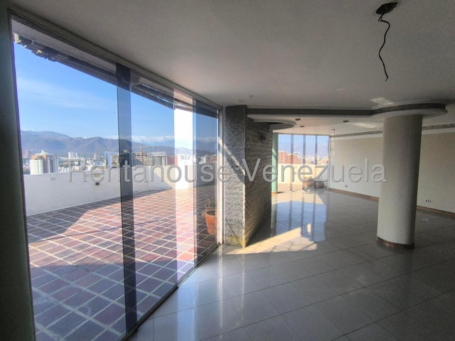 En el Bosque Apartamento con planta electrica en venta Ubicado en Valencia Carabobo Codigo 24-24518 ELOISA MEJIA