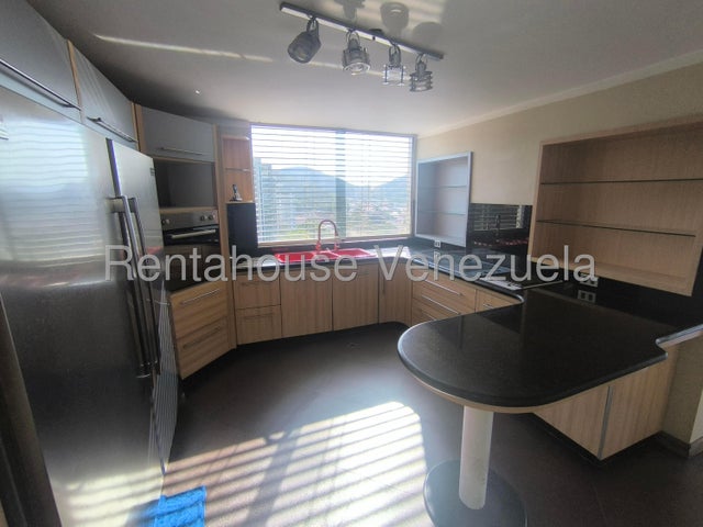 En el Bosque Apartamento con planta electrica en venta Ubicado en Valencia Carabobo Codigo 24-24518 ELOISA MEJIA