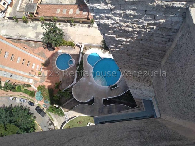 PENT-HOUSE con Pozo y planta electrica en venta ubicado en valle blanco carabobo codigo 23-23830 ELOISA MEJIA