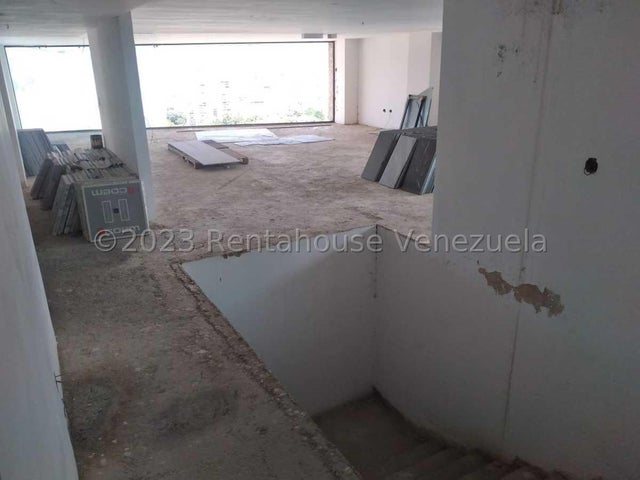 PENT-HOUSE con Pozo y planta electrica en venta ubicado en valle blanco carabobo codigo 23-23830 ELOISA MEJIA