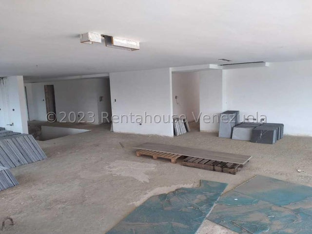 PENT-HOUSE con Pozo y planta electrica en venta ubicado en valle blanco carabobo codigo 23-23830 ELOISA MEJIA