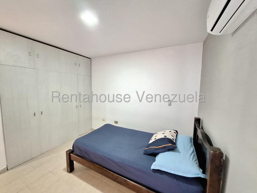 Piedra pintada Naguanagua apartamento en venta Desiree Castillo Rentahouse 