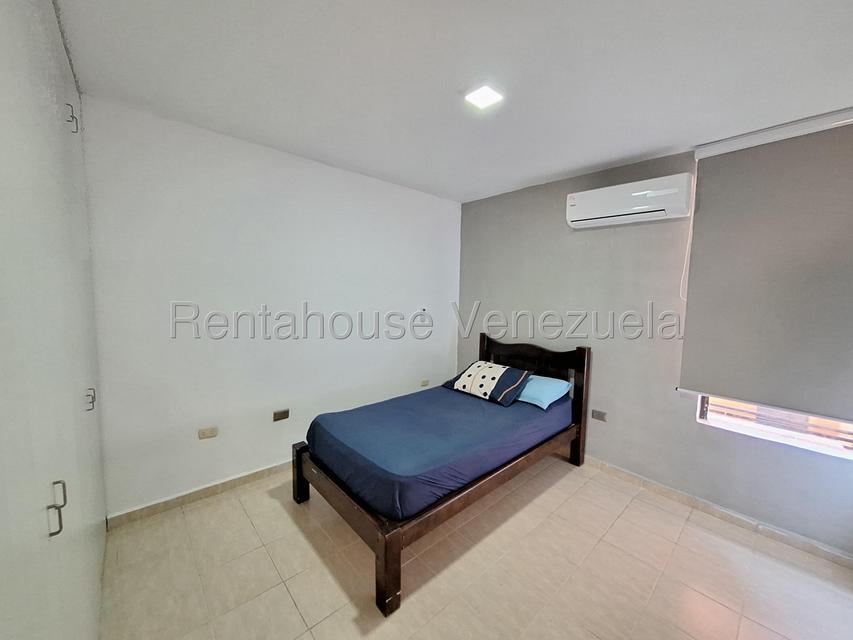 Piedra pintada Naguanagua apartamento en venta Desiree Castillo Rentahouse 