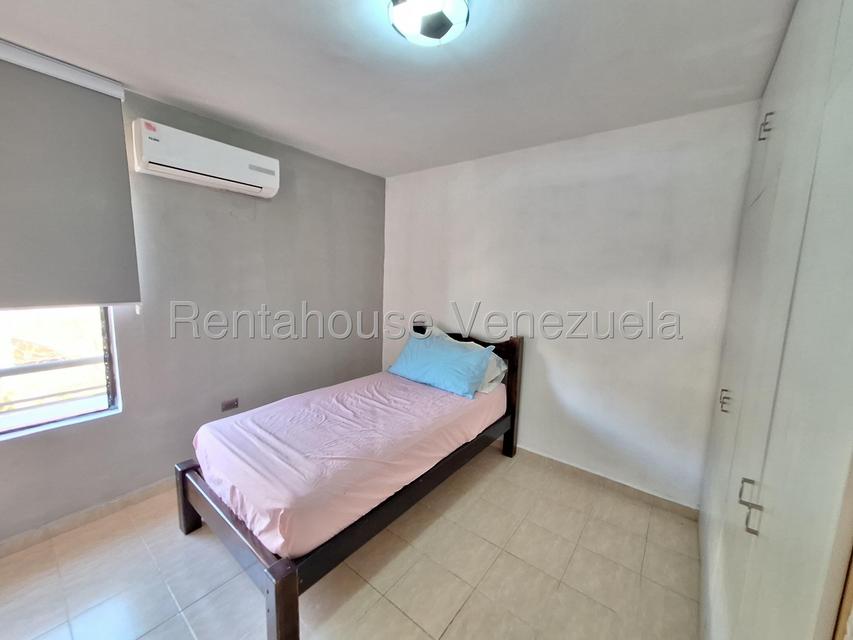 Piedra pintada Naguanagua apartamento en venta Desiree Castillo Rentahouse 