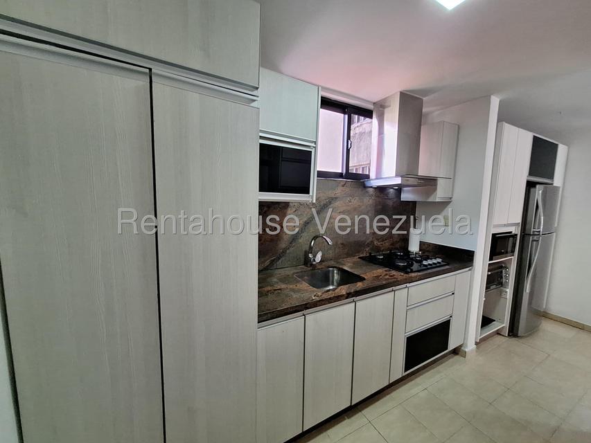 Piedra pintada Naguanagua apartamento en venta Desiree Castillo Rentahouse 