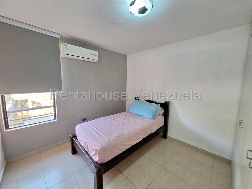 Piedra pintada Naguanagua apartamento en venta Desiree Castillo Rentahouse 
