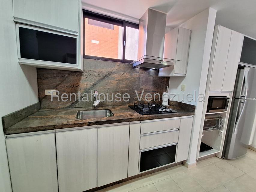 Piedra pintada Naguanagua apartamento en venta Desiree Castillo Rentahouse 