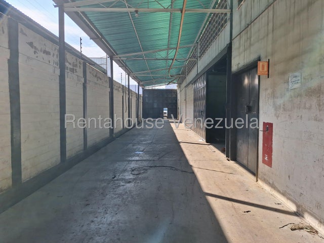 Piedra pintada Naguanagua apartamento en venta Desiree Castillo Rentahouse 