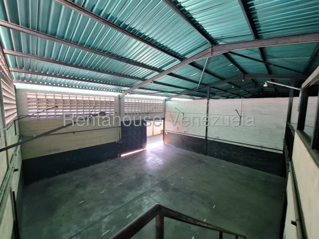 Piedra pintada Naguanagua apartamento en venta Desiree Castillo Rentahouse 