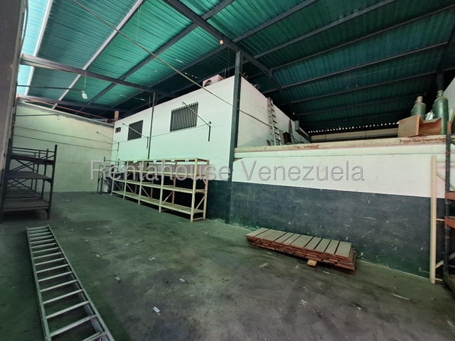 Piedra pintada Naguanagua apartamento en venta Desiree Castillo Rentahouse 
